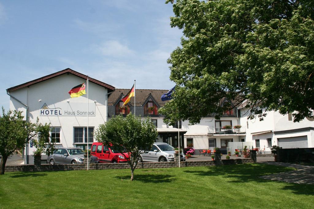 Hotel Haus Sonneck Kelberg Exterior foto